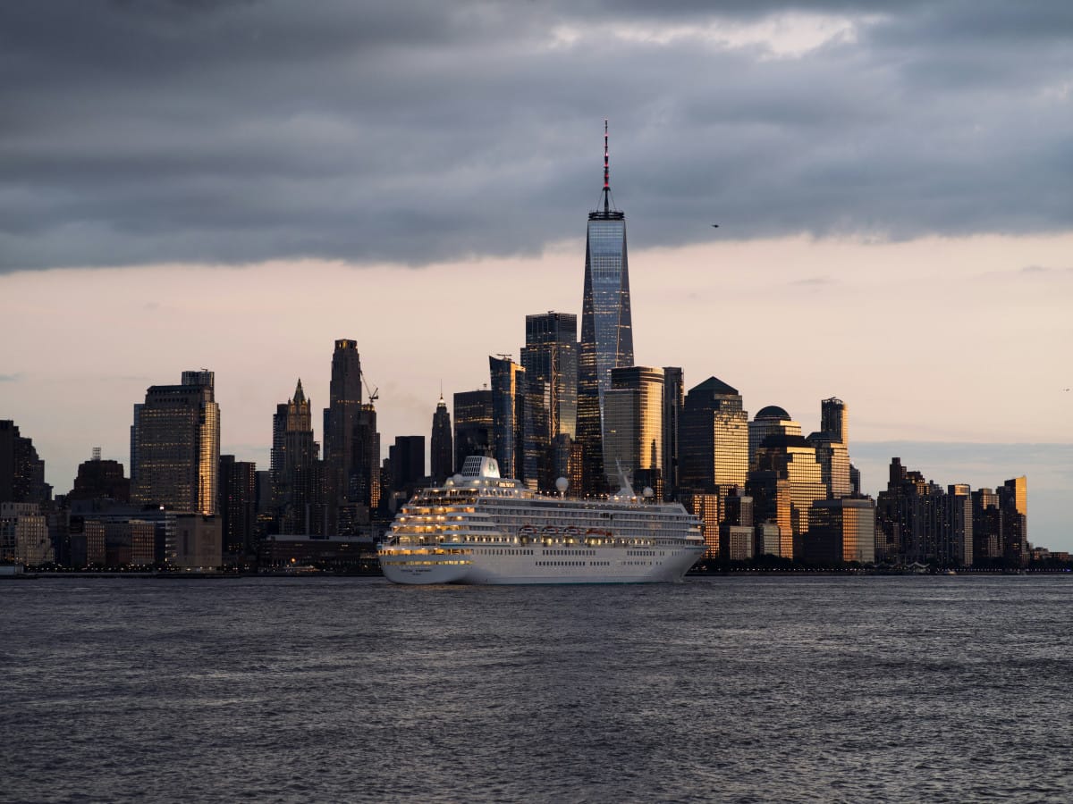 Noreaster Forces Major Cruise Ship Delays and Itinerary Changes in NY/NJ
